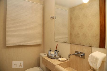 Apartamento à venda com 280m², 2 quartos e 4 vagasBanheiro