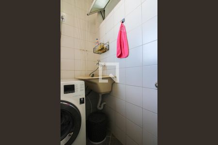 Apartamento à venda com 80m², 3 quartos e 1 vagaÁrea de Serviço