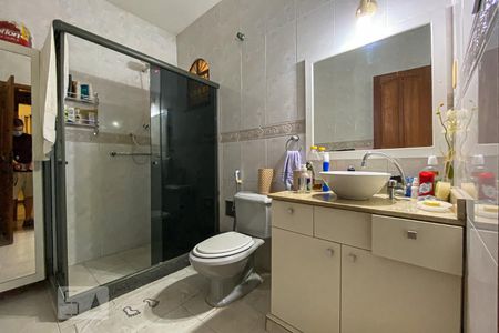 Banheiro Social de casa à venda com 4 quartos, 186m² em Vila Cosmos, Rio de Janeiro