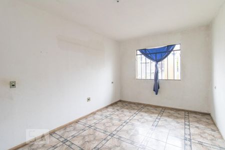 Quarto 1 de casa para alugar com 3 quartos, 80m² em Tatuquara, Curitiba