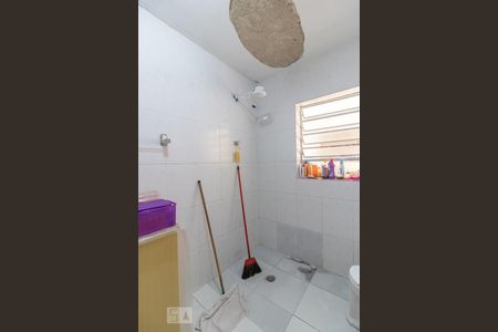 Casa à venda com 250m², 4 quartos e 2 vagasBanheiro 2