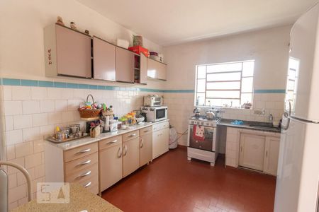 Casa à venda com 250m², 4 quartos e 2 vagasCozinha 2 