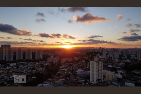 Vista da Sacada de apartamento para alugar com 2 quartos, 80m² em Umuarama, Osasco
