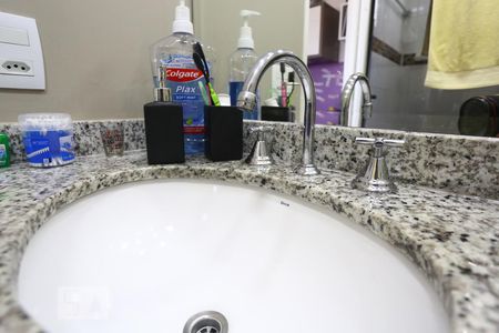 Apartamento para alugar com 80m², 2 quartos e 2 vagasBanheiro da Suíte - Torneira