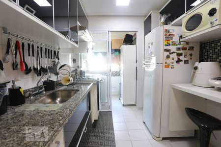 Apartamento para alugar com 80m², 2 quartos e 2 vagasCozinha