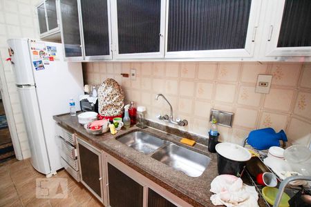 Apartamento à venda com 156m², 4 quartos e sem vagaCozinha 