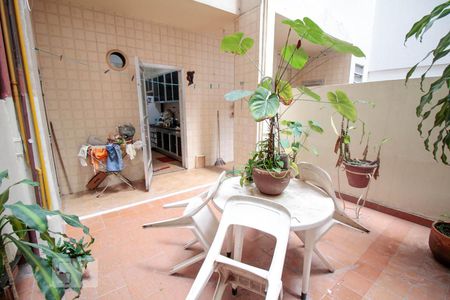 Apartamento à venda com 156m², 4 quartos e sem vagaÁrea de Serviço