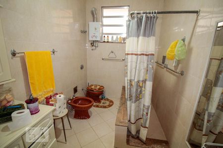 Apartamento à venda com 156m², 4 quartos e sem vagaBanheiro 