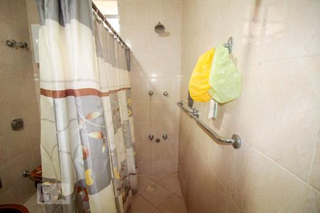 Apartamento à venda com 156m², 4 quartos e sem vagaBanheiro 