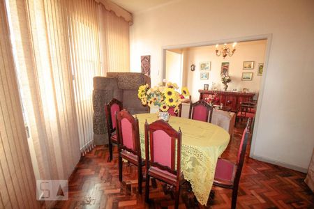 Apartamento à venda com 156m², 4 quartos e sem vagaSaleta 