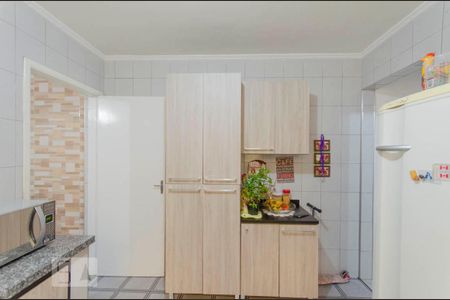 Casa à venda com 100m², 3 quartos e 2 vagas Casa à venda com 100m², 3 quartos e 2 vagasCozinha