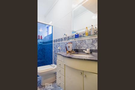 Casa à venda com 470m², 4 quartos e 6 vagas Casa à venda com 470m², 4 quartos e 6 vagasBanheiro da Suíte 3