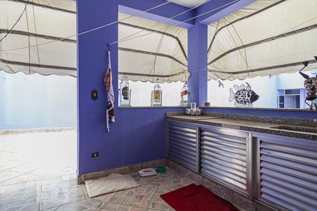 Casa à venda com 470m², 4 quartos e 6 vagas Casa à venda com 470m², 4 quartos e 6 vagasChurrasqueira