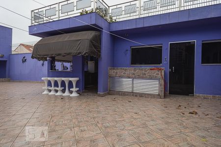 Casa à venda com 470m², 4 quartos e 6 vagas Casa à venda com 470m², 4 quartos e 6 vagasQuintal