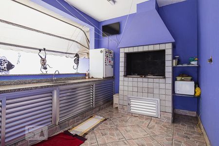 Casa à venda com 470m², 4 quartos e 6 vagas Casa à venda com 470m², 4 quartos e 6 vagasChurrasqueira