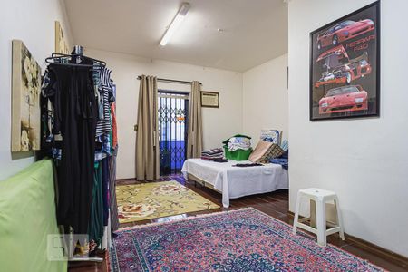 Casa à venda com 470m², 4 quartos e 6 vagas Casa à venda com 470m², 4 quartos e 6 vagasSuíte 3