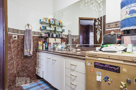 Casa à venda com 470m², 4 quartos e 6 vagas Casa à venda com 470m², 4 quartos e 6 vagasBanheiro - Suíte 1