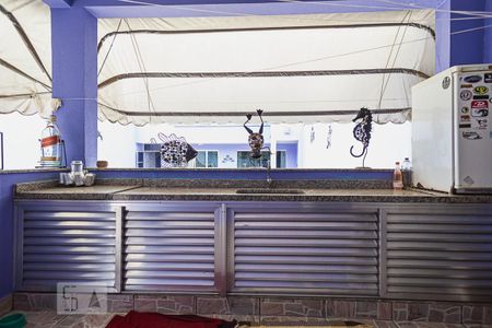 Casa à venda com 470m², 4 quartos e 6 vagas Casa à venda com 470m², 4 quartos e 6 vagasChurrasqueira