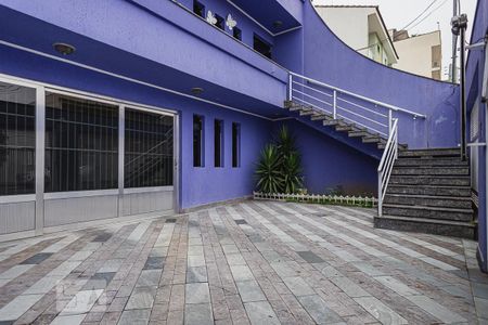 Casa à venda com 470m², 4 quartos e 6 vagas Casa à venda com 470m², 4 quartos e 6 vagasFachada