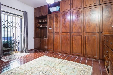 Casa à venda com 470m², 4 quartos e 6 vagas Casa à venda com 470m², 4 quartos e 6 vagasSuíte 2