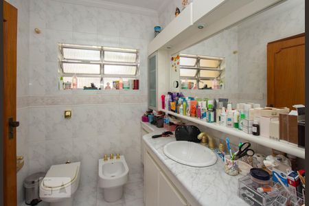 Casa à venda com 540m², 5 quartos e 6 vagasBanheiro 4