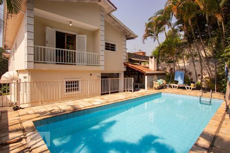 Casa à venda com 540m², 5 quartos e 6 vagasPiscina