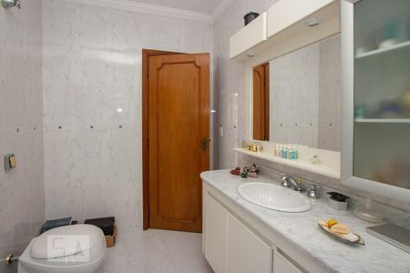 Casa à venda com 540m², 5 quartos e 6 vagasBanheiro 5