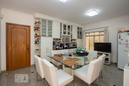 Casa à venda com 540m², 5 quartos e 6 vagasCozinha