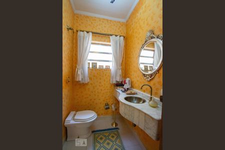 Casa à venda com 540m², 5 quartos e 6 vagasLavabo