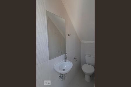 Casa à venda com 611m², 3 quartos e 4 vagasLavabo