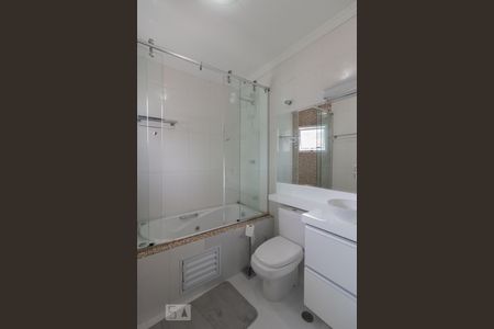 Banheiro da Suíte de casa à venda com 3 quartos, 611m² em Moinho Velho, São Paulo