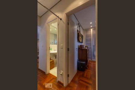 Apartamento à venda com 108m², 3 quartos e 2 vagasHall Dormitório