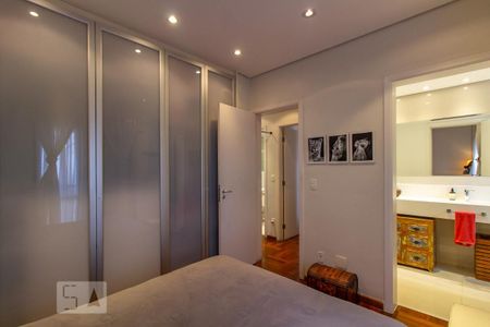 Apartamento à venda com 108m², 3 quartos e 2 vagasQuarto 2 - Suíte