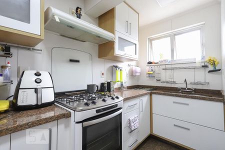 Apartamento à venda com 95m², 2 quartos e 2 vagasCozinha