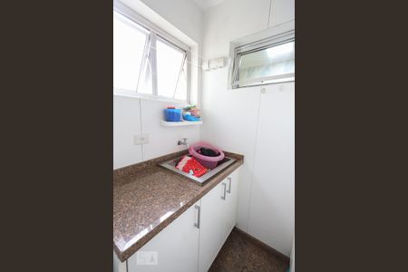 Apartamento à venda com 95m², 2 quartos e 2 vagasLavanderia