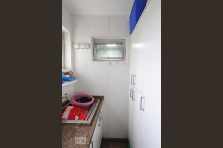 Apartamento à venda com 95m², 2 quartos e 2 vagasLavanderia