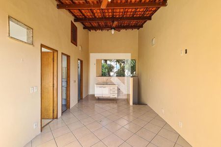 Casa à venda com 100m², 3 quartos e 1 vaga Casa à venda com 100m², 3 quartos e 1 vagaTerraço