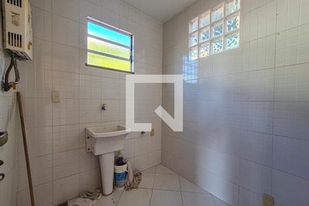 Casa à venda com 100m², 3 quartos e 1 vaga Casa à venda com 100m², 3 quartos e 1 vagaÁrea de Serviço