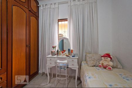 Casa à venda com 150m², 3 quartos e 4 vagas Casa à venda com 150m², 3 quartos e 4 vagasQuarto 2