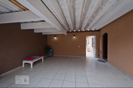 Casa à venda com 150m², 3 quartos e 4 vagas Casa à venda com 150m², 3 quartos e 4 vagasGaragem