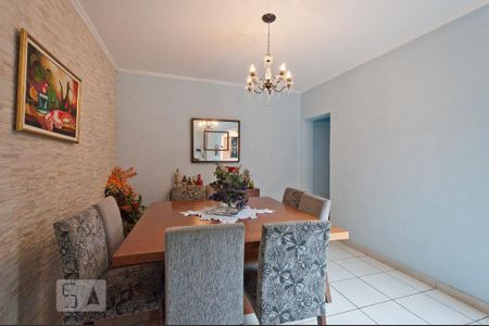 Casa à venda com 150m², 3 quartos e 4 vagas Casa à venda com 150m², 3 quartos e 4 vagasCopa