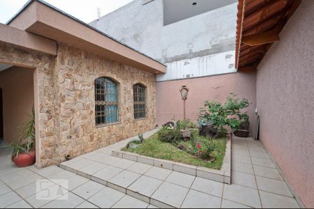 Casa à venda com 150m², 3 quartos e 4 vagas Casa à venda com 150m², 3 quartos e 4 vagasJardim