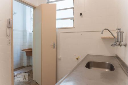 Apartamento à venda com 65m², 2 quartos e 1 vagaCozinha 