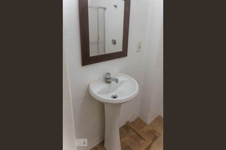 Apartamento à venda com 65m², 2 quartos e 1 vagaBanheiro Social 