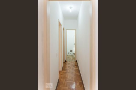 Corredor  de apartamento à venda com 2 quartos, 65m² em Tijuca, Rio de Janeiro