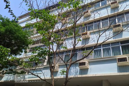 Apartamento à venda com 65m², 2 quartos e 1 vagaFachada 