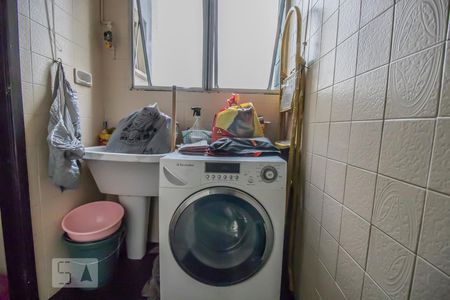 Apartamento à venda com 64m², 2 quartos e 2 vagasÁrea de Serviço