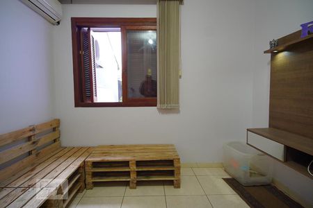 Quarto 1 de casa para alugar com 3 quartos, 90m² em São José, Canoas