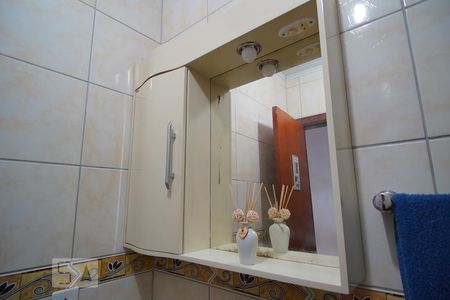 Banheiro de casa para alugar com 3 quartos, 90m² em São José, Canoas