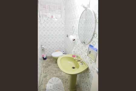 Lavabo de casa à venda com 4 quartos, 300m² em Vila Bertioga, São Paulo